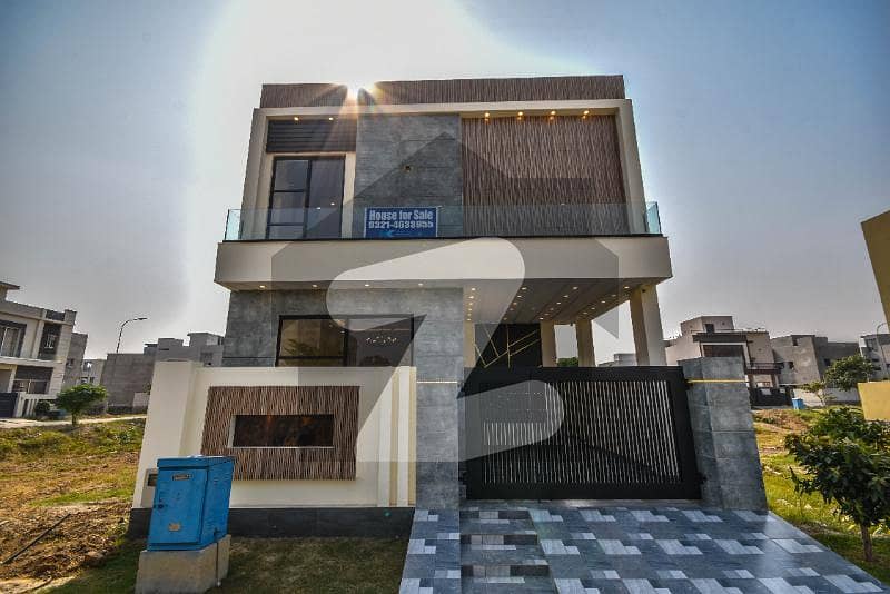 5 MARLA BRAND NEW MODERN BANGLOW FOR RENT IN DHA PHASE 9 TOWN