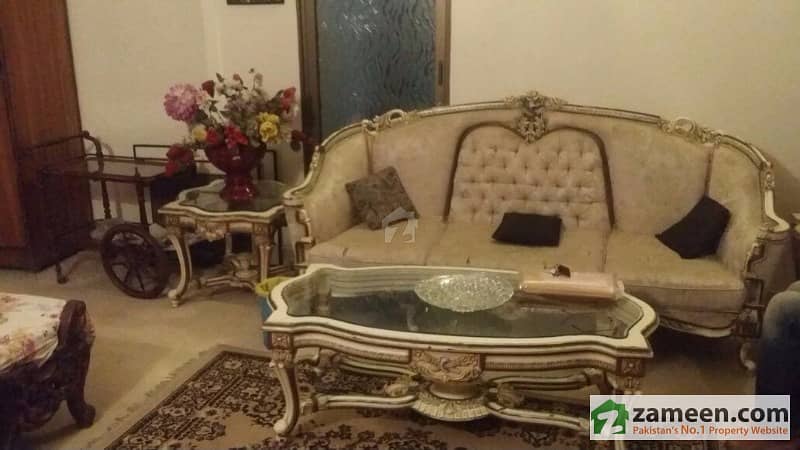 Dha One Bed Full Furnished Room For Rent