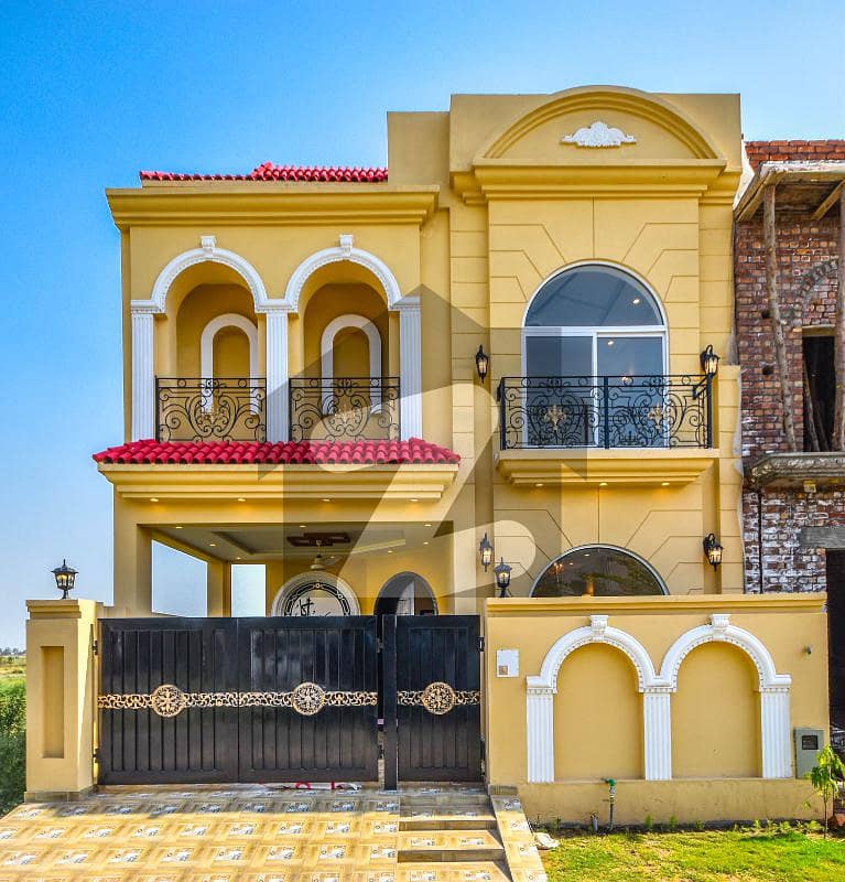 5MARLA BRAND NEW LAVISH HOUSE FOR SALE IN DHA 9 TOWN