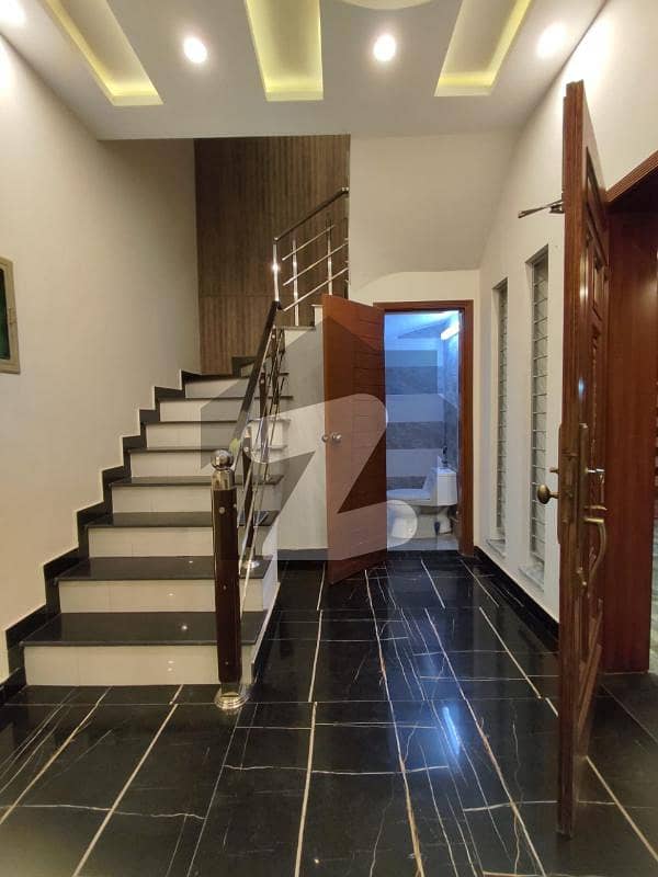 10 Marla Like Brand New House is Available for Sale in DD Block Bahria Town Lahore