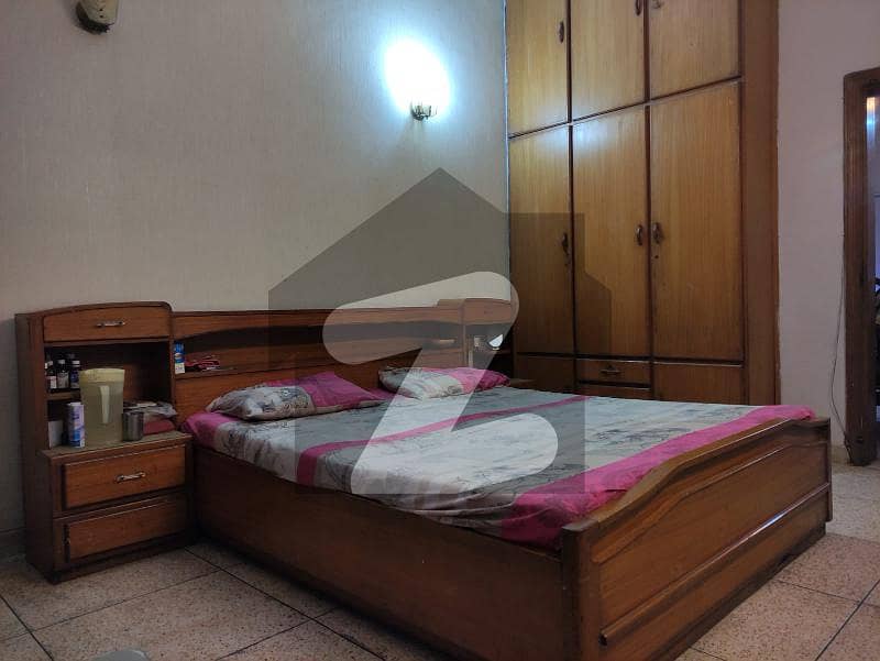گلشنِ راوی لاہور میں 4 کمروں کا 10 مرلہ مکان 3.7 کروڑ میں برائے فروخت۔