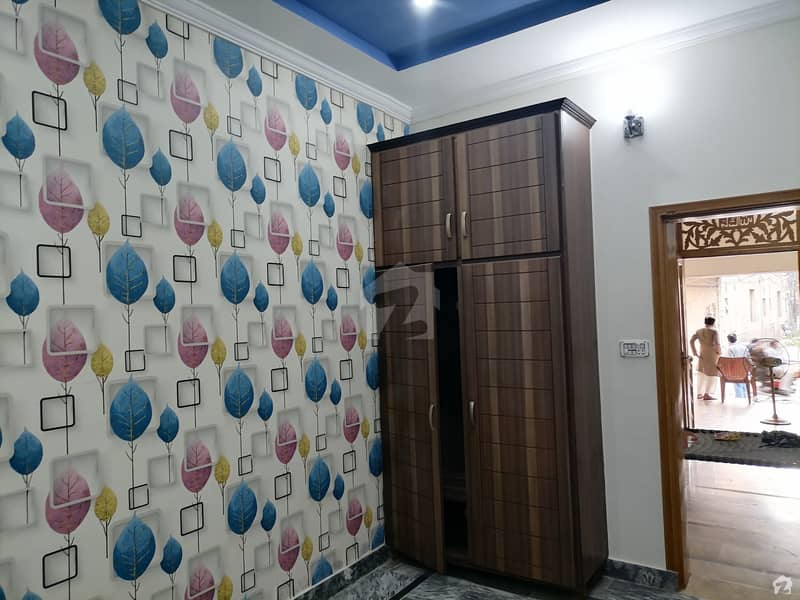 بسطامی روڈ سمن آباد لاہور میں 3 کمروں کا 4 مرلہ مکان 1.25 کروڑ میں برائے فروخت۔