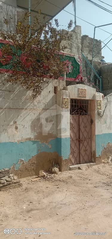 اسلام چوک اورنگی ٹاؤن کراچی میں 5 کمروں کا 4 مرلہ مکان 55 لاکھ میں برائے فروخت۔