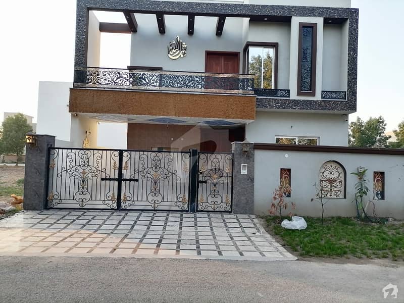 سٹی ہاؤسنگ سوسائٹی - فیز 1 سٹی ہاؤسنگ سوسائٹی فیصل آباد میں 10 مرلہ مکان 2.6 کروڑ میں برائے فروخت۔ سٹی ہاؤسنگ سوسائٹی - فیز 1 سٹی ہاؤسنگ سوسائٹی فیصل آباد میں 10 مرلہ مکان 2.6 کروڑ میں برائے فروخت۔
