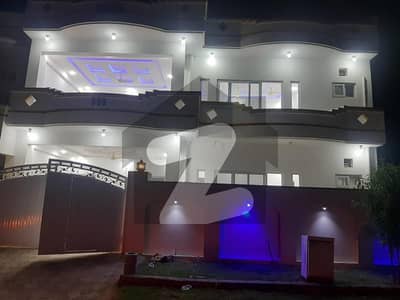 1290 Square Feet House In Central G-15 Markaz For Rent