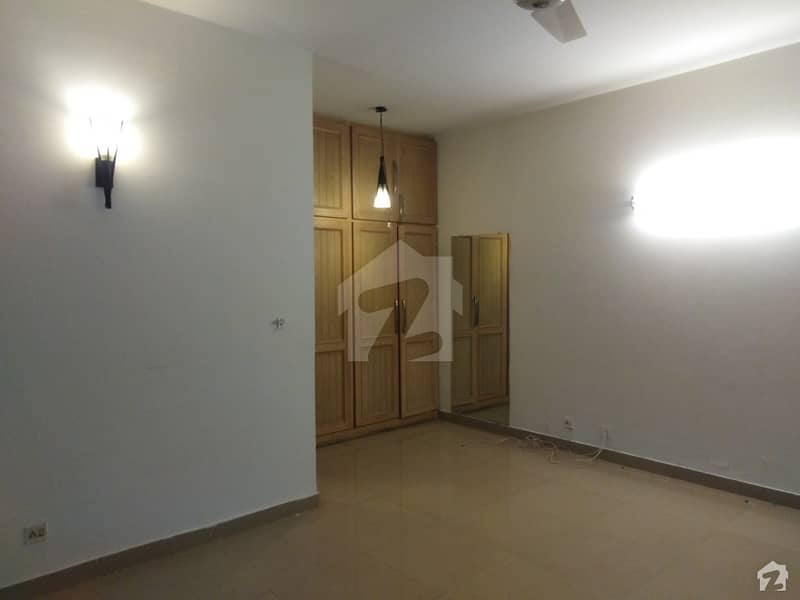 1852 Square Feet Flat Ideally Situated In Faisal Town - F-18