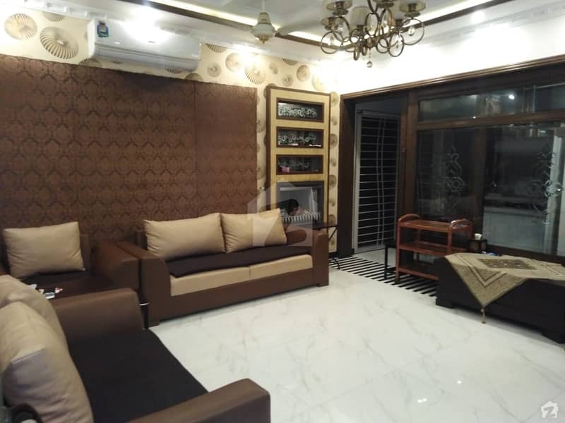ای ایم ای سوسائٹی ۔ بلاک جے ای ایم ای سوسائٹی لاہور میں 5 کمروں کا 1 کنال مکان 4.8 کروڑ میں برائے فروخت۔