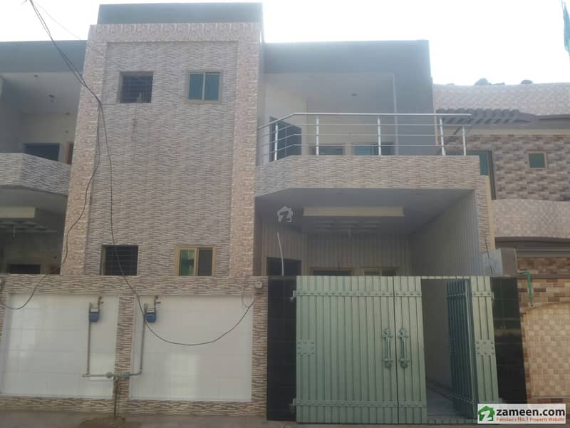 4 Bedrooms 5 Marla House For Sale