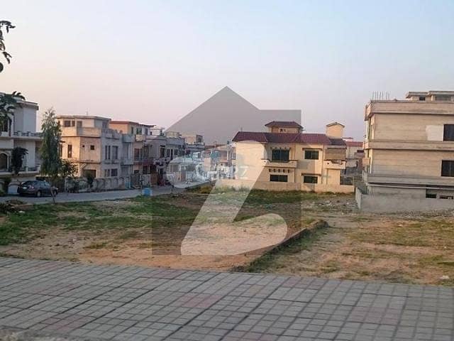 Ready To Buy A Residential Plot 5400 Square Feet In Karachi