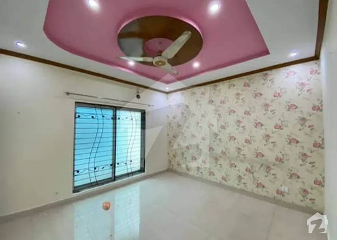 Vip Beautiful 5 Marla Upper Portion Available For Rent In Sabzazar J Block Lahore.