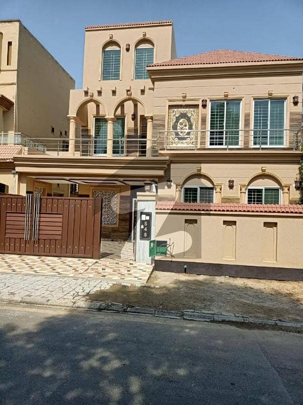 10 Marla Residential House for Sale In Jasmine Block Sector C Bahria Town Lahore