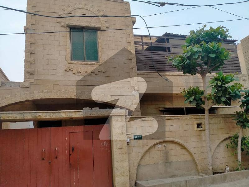 ڈی ایچ اے فیز 6 ڈی ایچ اے کراچی میں 4 کمروں کا 12 مرلہ مکان 1.8 لاکھ میں کرایہ پر دستیاب ہے۔