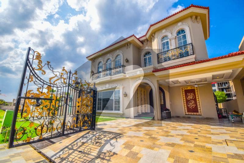 1 Kanal Royal Class Luxury Bungalow For Sale