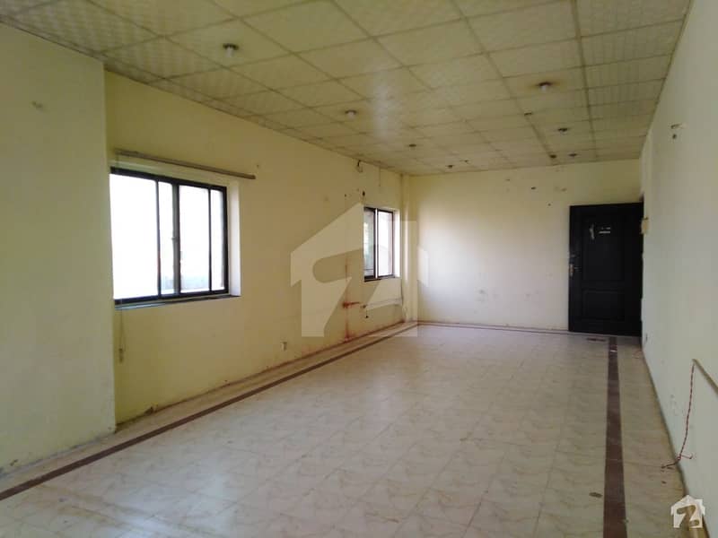 370 Square Feet Office For Rent In Beautiful Gulberg