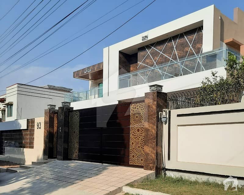 1 Kanal Fresh House For Sale In Hayatabad Phase 3