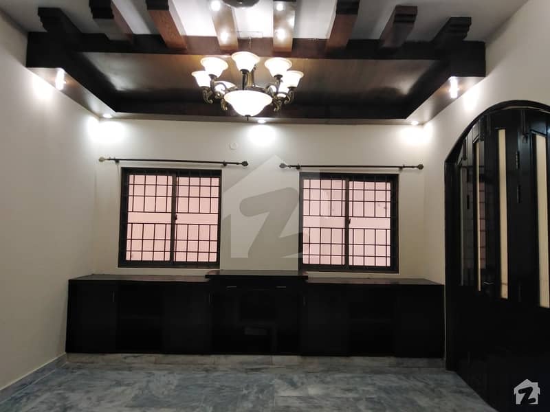 12 Marla House In Rs 65,000,000 Is Available In G-11