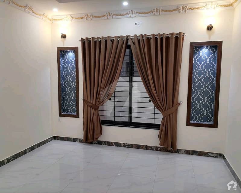 1125 Square Feet Flat In Raiwind Road For Sale At Good Location
