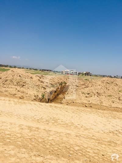 Affordable Plot File For Sale In Bahria Town Phase 8 - Awami Villas 5