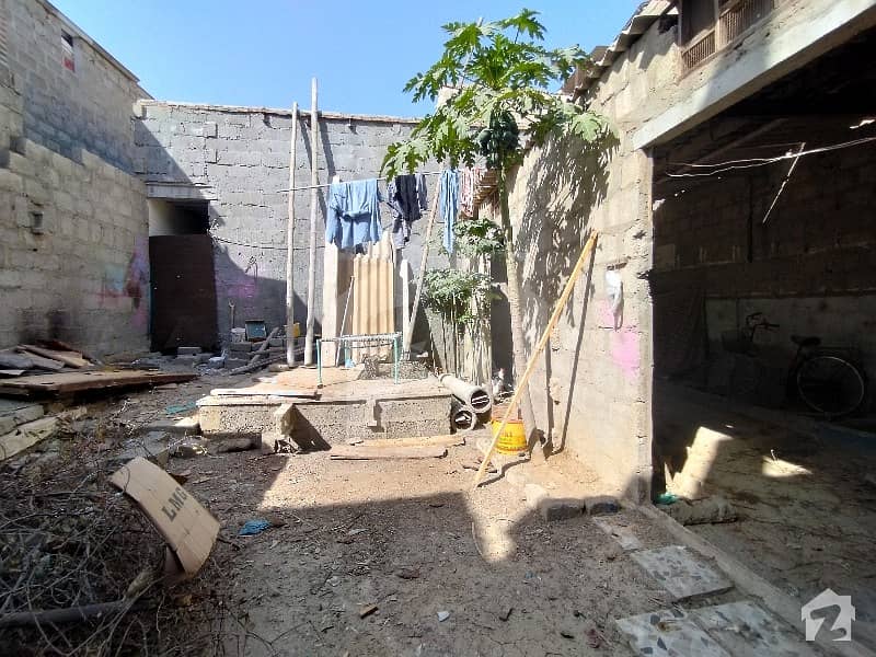 گلشنِ غازی بلدیہ ٹاؤن کراچی میں 4 مرلہ رہائشی پلاٹ 15 لاکھ میں برائے فروخت۔