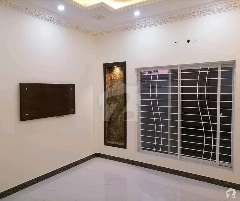 Ideally Located Flat Available In Raiwind Road At A Price Of Rs 4,995,000