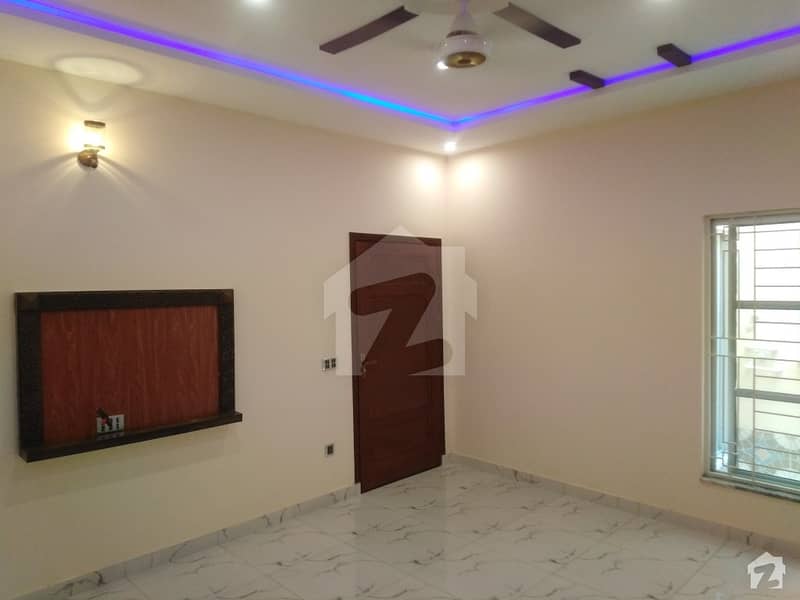 1 Kanal House Ideally Situated In IEP Engineers Town