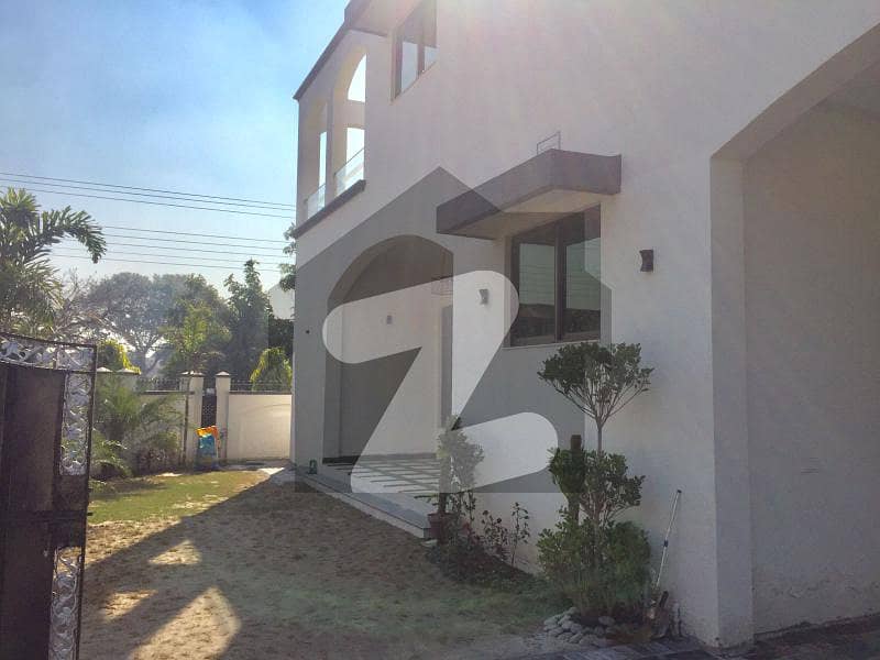 One Kanal Ideal House For Rent