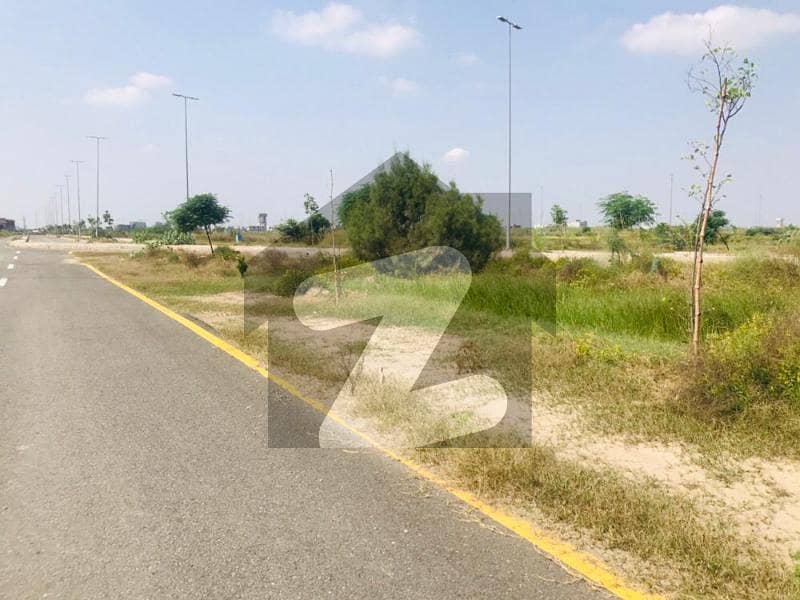 Corner Hot Location 8 Marla Possession Plot For Sale In DHA 9 Town