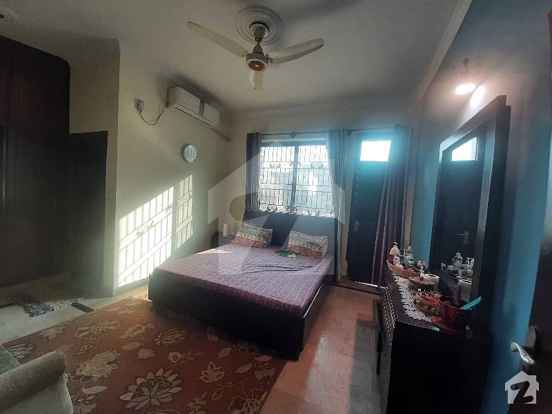 کورنگ ٹاؤن اسلام آباد میں 4 کمروں کا 6 مرلہ مکان 1.55 کروڑ میں برائے فروخت۔