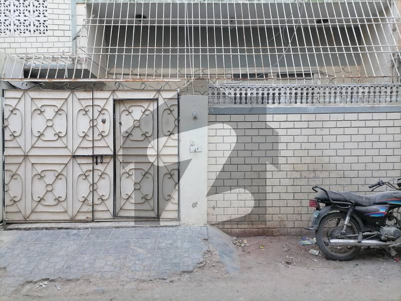 نارتھ کراچی - سیکٹر 7-ڈی/2 نارتھ کراچی کراچی میں 6 کمروں کا 5 مرلہ مکان 1.5 کروڑ میں برائے فروخت۔