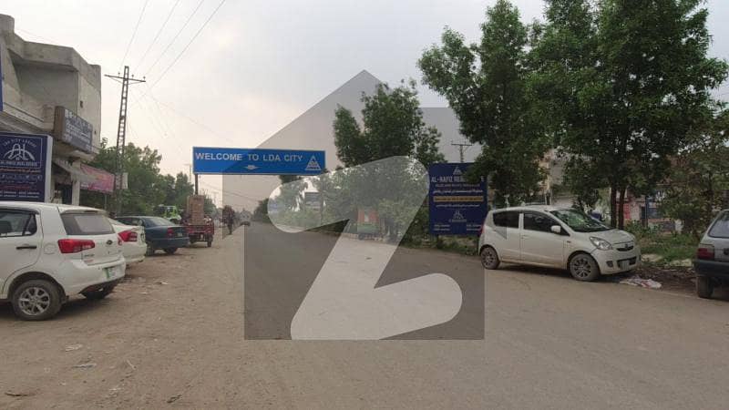 200 Feet Road Corner 3rd Balloting 1 Kanal Plot Available In Lda City Lahore