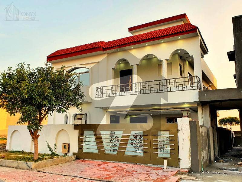 Amazing 10 Marla Spacious House For Sale In Bahria Town