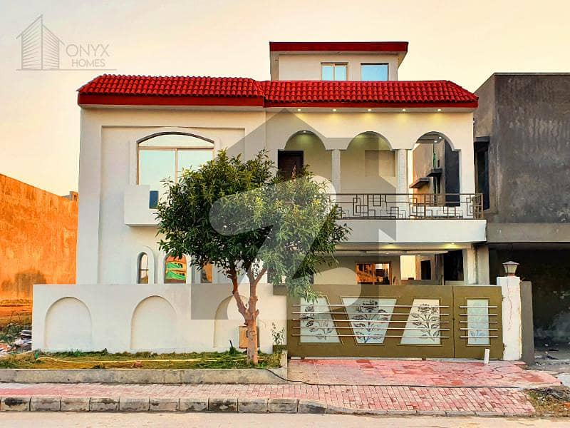 Amazing 10 Marla Spacious House For Sale In Bahria Town