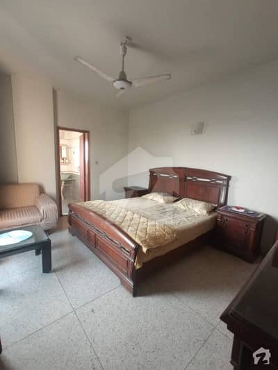 کلفٹن ۔ بلاک 1 کلفٹن کراچی میں 1 کمرے کا 1 مرلہ کمرہ 30 ہزار میں کرایہ پر دستیاب ہے۔