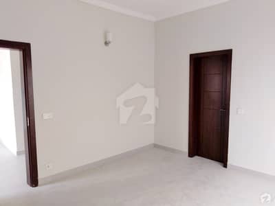 125 Square Yards Bungalow Available For Sale
