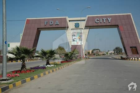 Good Opportunity For FDA CITY Park Faceing Plot Available