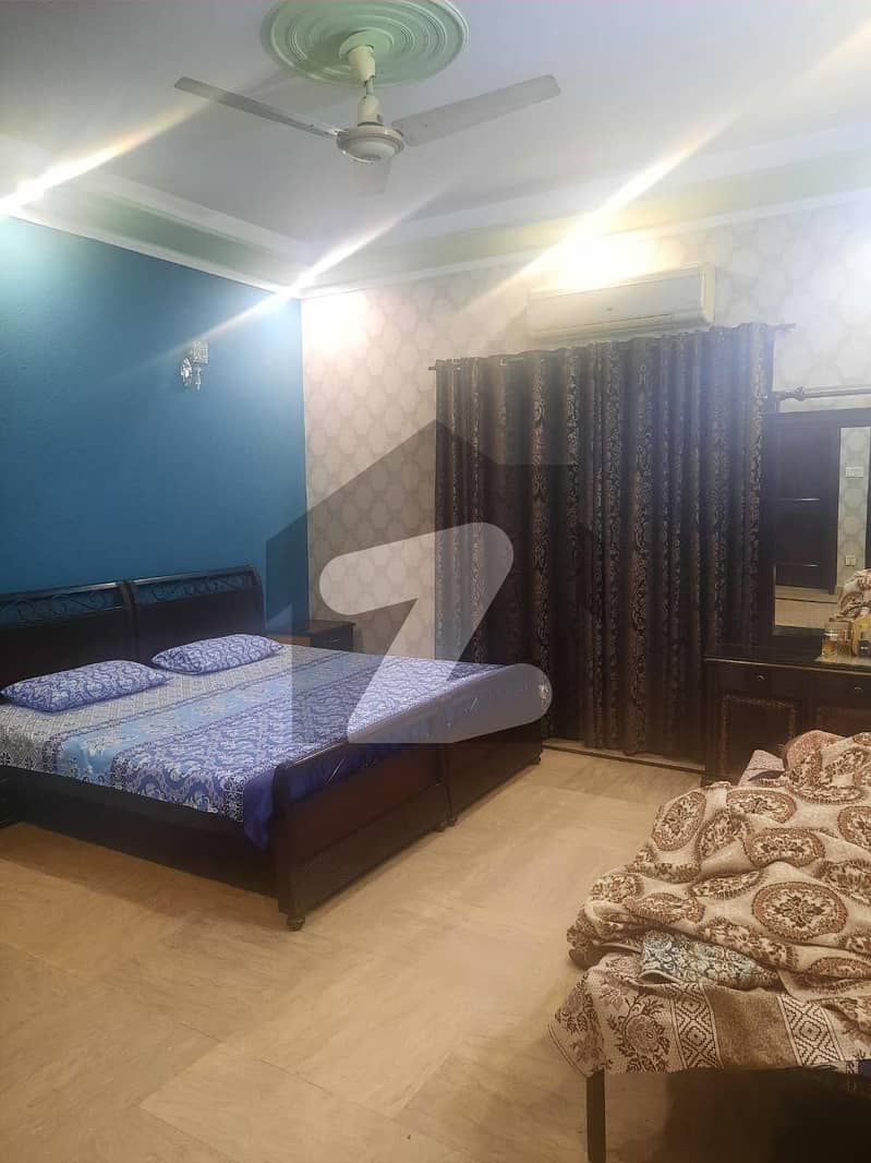 سلطان ٹاؤن لاہور میں 5 کمروں کا 5 مرلہ مکان 1.5 کروڑ میں برائے فروخت۔