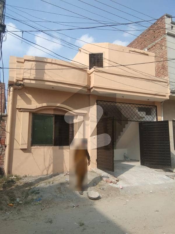 ناز ٹاؤن لاہور میں 2 کمروں کا 5 مرلہ مکان 65 لاکھ میں برائے فروخت۔