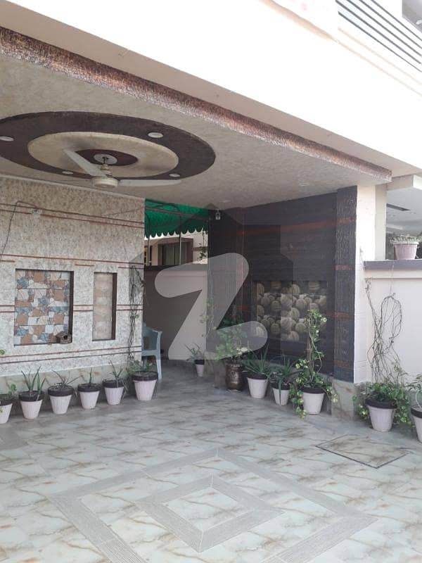 بحریہ آرچرڈ فیز 1 ۔ سینٹرل بحریہ آرچرڈ فیز 1 بحریہ آرچرڈ لاہور میں 5 کمروں کا 10 مرلہ مکان 2.5 کروڑ میں برائے فروخت۔