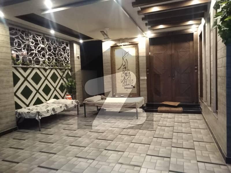 Upper Portion 10 Marla For rent In Judicial Colony Phase 1