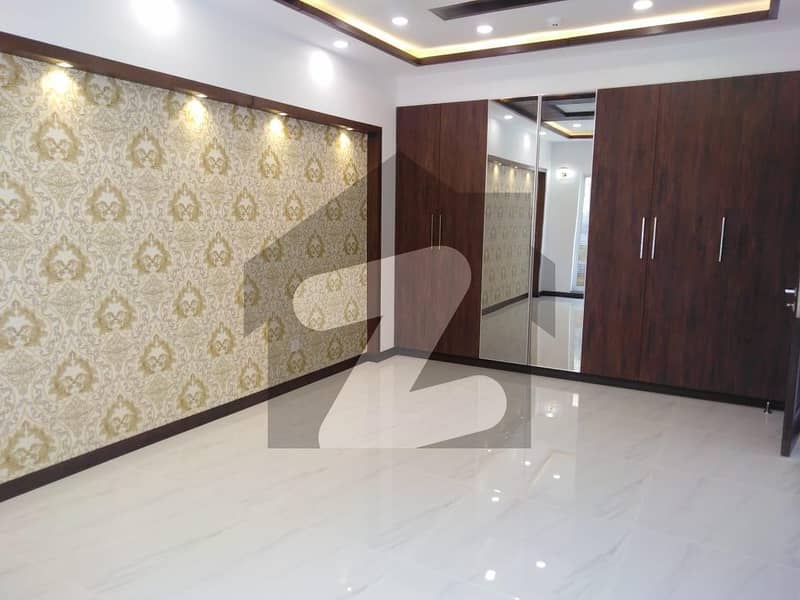 Ideal House For sale In Sultan Town