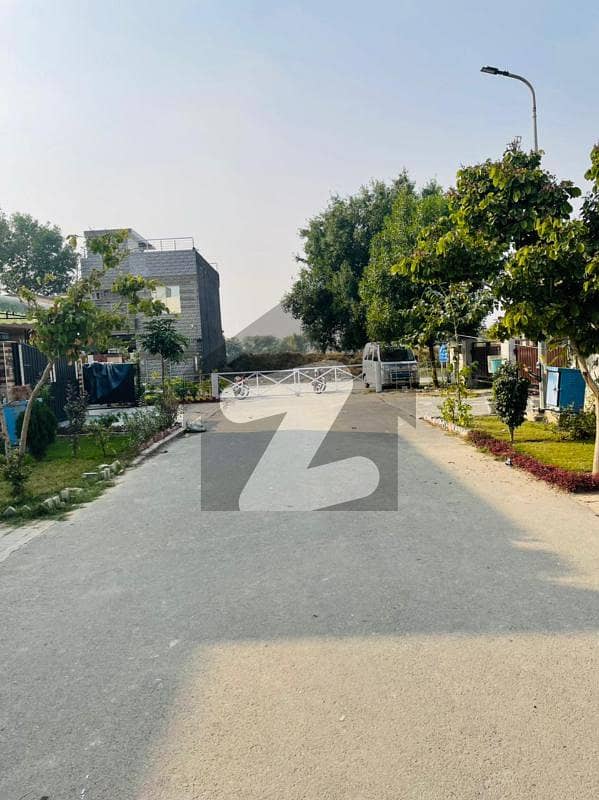 ایڈن آباد ایکسٹینشن ایڈن لاہور میں 3 کمروں کا 4 مرلہ مکان 53.5 لاکھ میں برائے فروخت۔
