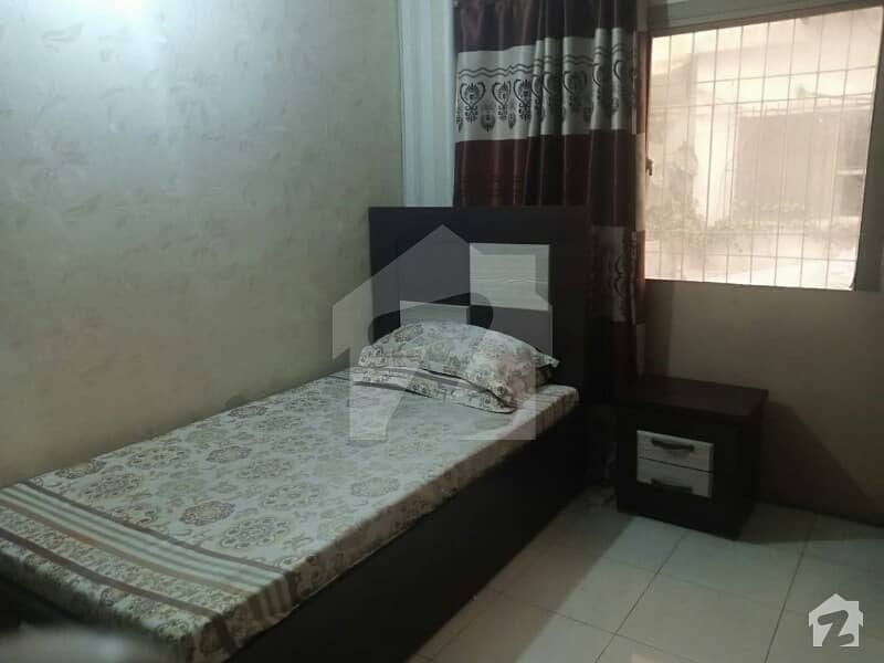 Clifton Room For Rent