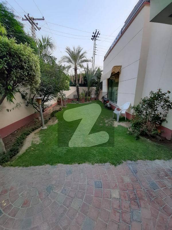 ڈی ایچ اے فیز 3 ڈیفنس (ڈی ایچ اے) لاہور میں 5 کمروں کا 1.2 کنال مکان 6.95 کروڑ میں برائے فروخت۔