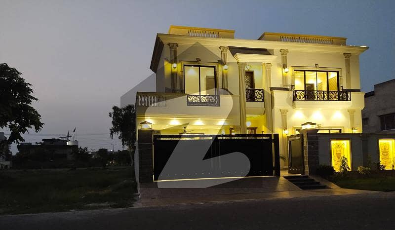 1 Kanal Brand New House For Sale In Central Park A Block.