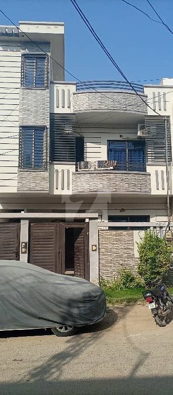 200 Sq Yards 3 Bed Ground Floor Portion Excellent Condition. .