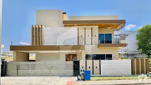 Brand New 1 kanal Levish Design House Up For Sale On Very Prime Location