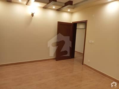 House Available For Rs 25,000,000 In Rachna Town