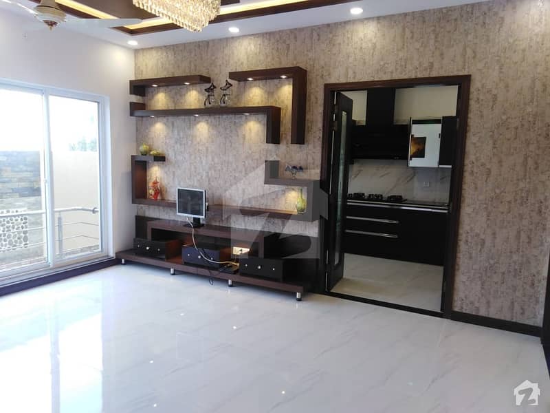 Premium 10 Marla House In GT Road For Sale