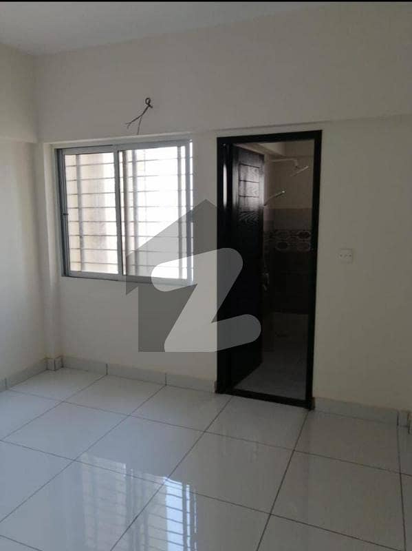 3 Bd Dd Flat For Sale In King Classic With Roof Top