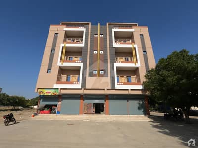 گلشنِ معمار - سیکٹر ٹی گلشنِ معمار گداپ ٹاؤن کراچی میں 3 کمروں کا 6 مرلہ فلیٹ 1 کروڑ میں برائے فروخت۔